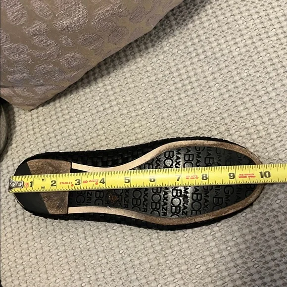 BCBGMaxAzria Black Woven Leather Textured Floral Applique Slip On Flats - Picture 15 of 16